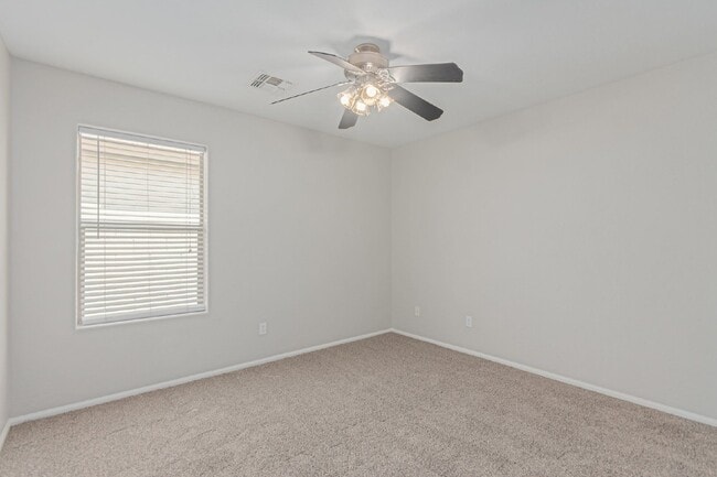 Building Photo - 11914 N 150th Ln