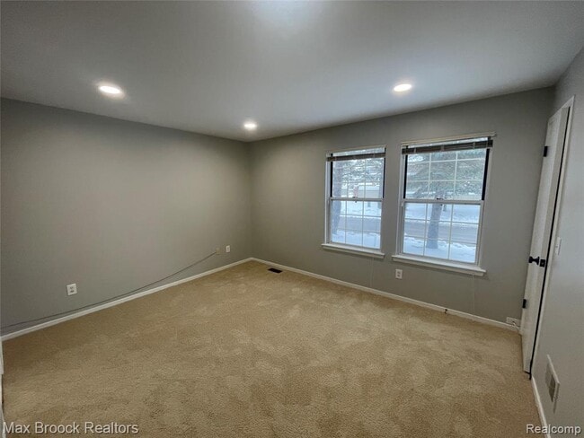 Building Photo - 6600 Bellows Ct