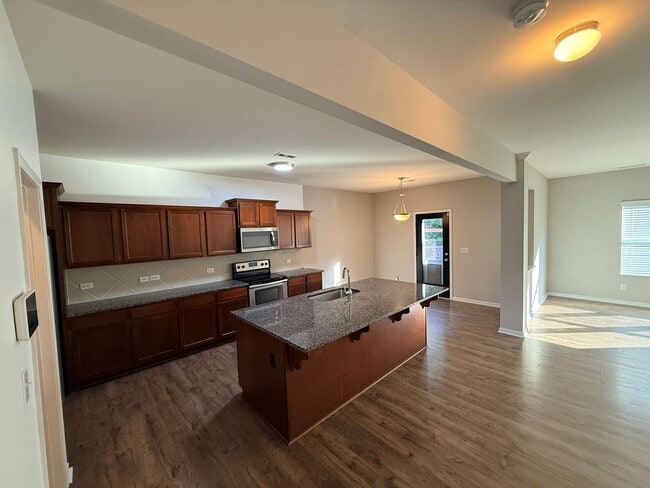 Building Photo - 7157 Sonja Dr