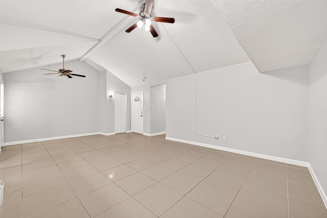 Building Photo - 17421 Ranch Country Rd