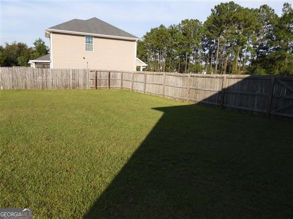 Building Photo - 146 Grandview Dr