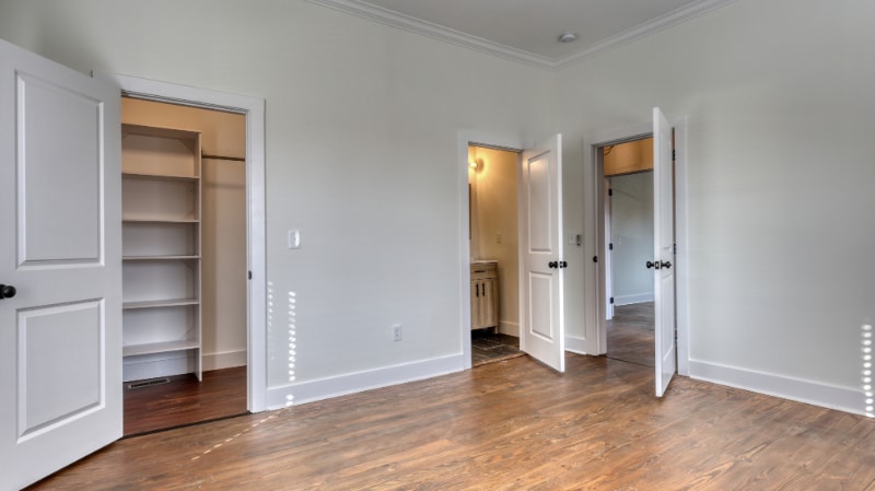 Building Photo - 11 N McLin St SW