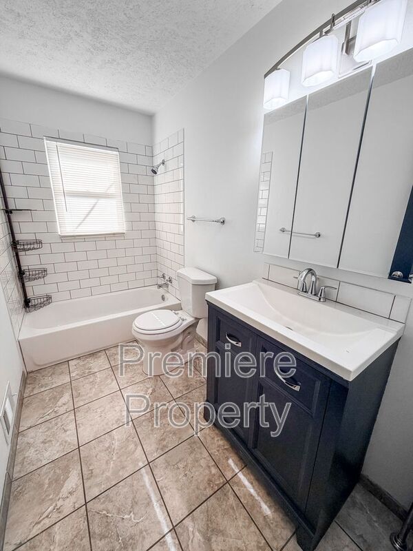 Building Photo - 10411 E 78 Terrace