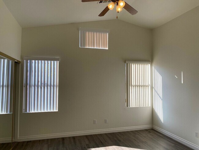 Building Photo - 8029 Sierra Largo Dr