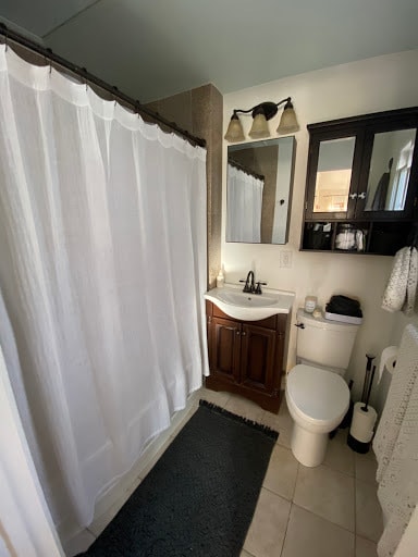 Bathroom - 1538 Penmar Ave