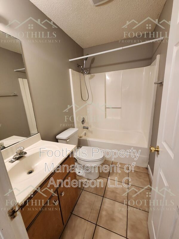 Building Photo - 109 Premier Ct