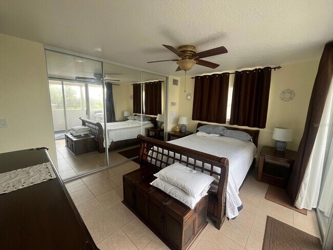 Building Photo - 3600 N Ocean Dr