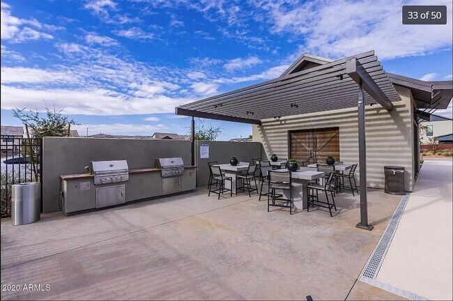 Building Photo - 1154 S Tumbleweed Ln