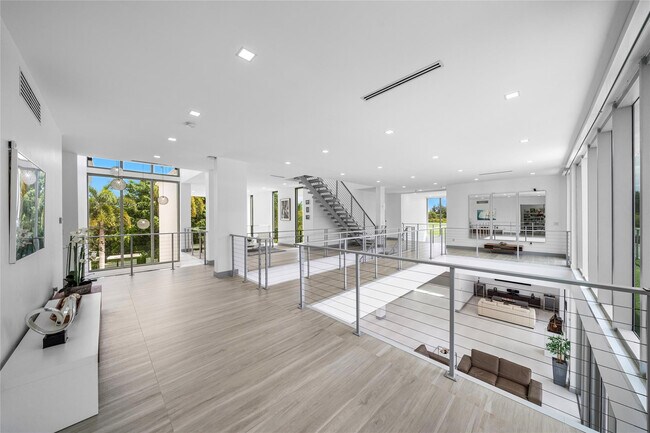 Building Photo - 17250 SW 52nd Ct