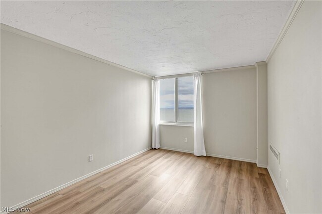 Building Photo - 12900 Lake Ave