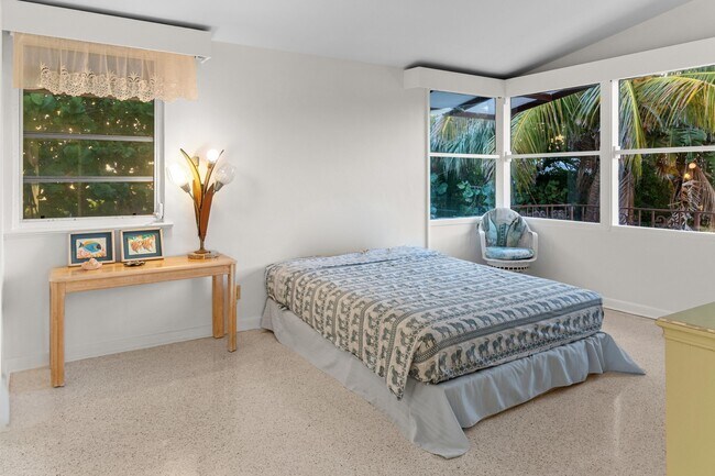 Building Photo - 3490 S Ocean Blvd