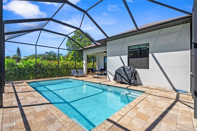 Building Photo - 3530 Hibiscus Ave