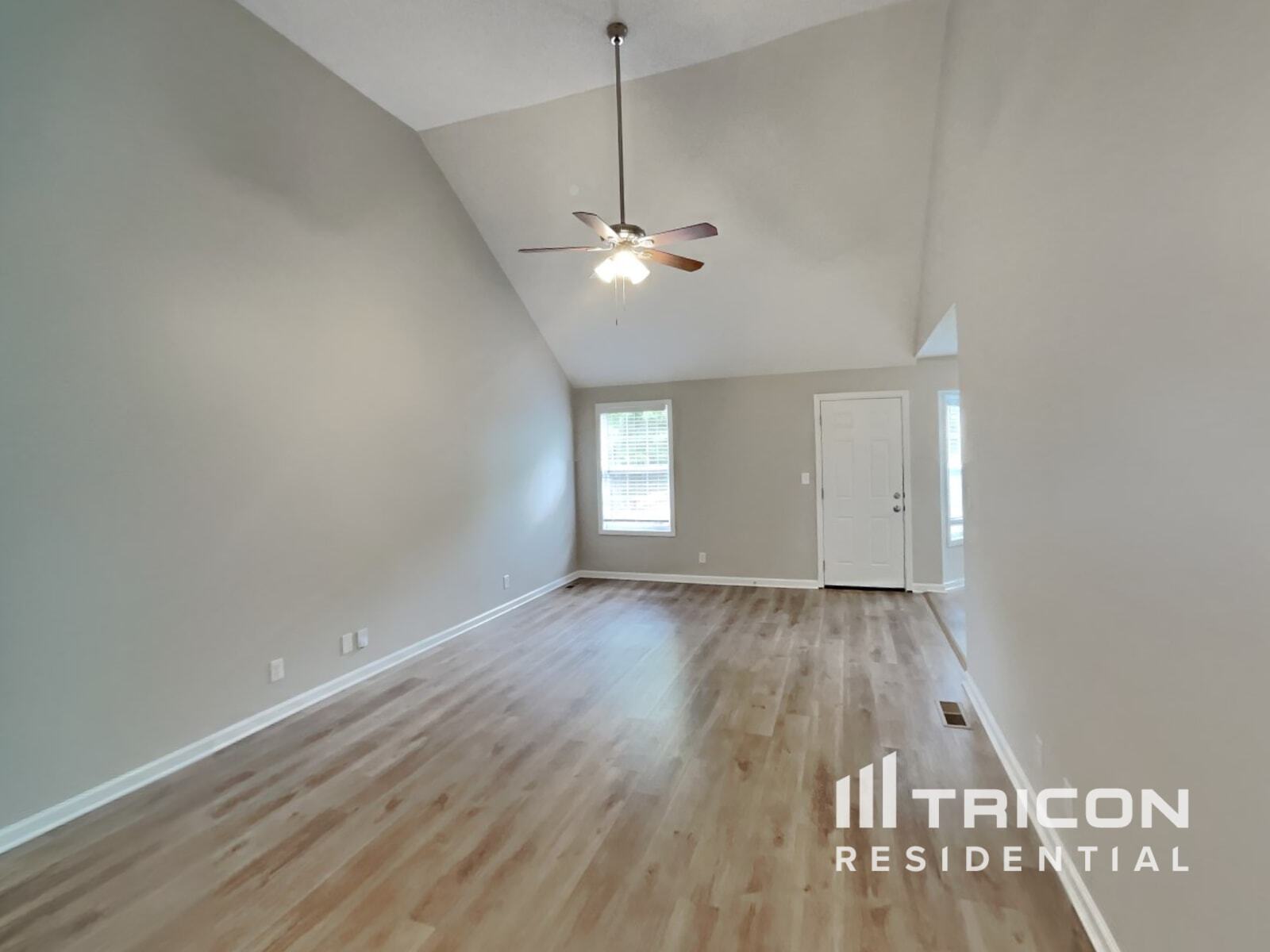 Building Photo - 2432 Egret Dr