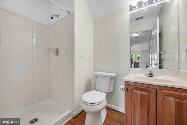 Building Photo - 2303 Massanutten Dr