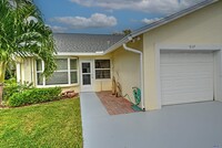 Building Photo - 8169 SE Fox Hill Pl