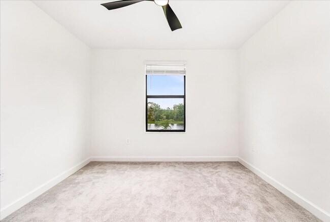 Building Photo - 4873 Seafoam Trl
