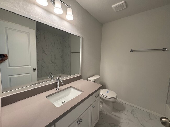 Building Photo - Brand New 4 bedroom in Bixby