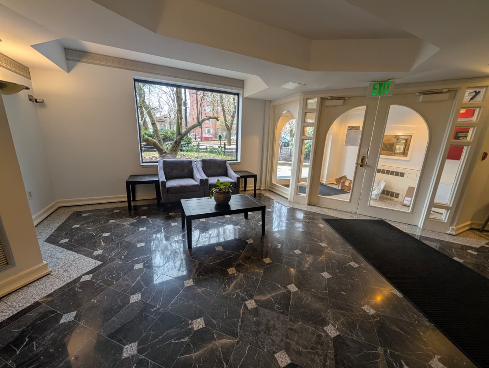 Building Photo - 1933 Commonwealth Ave