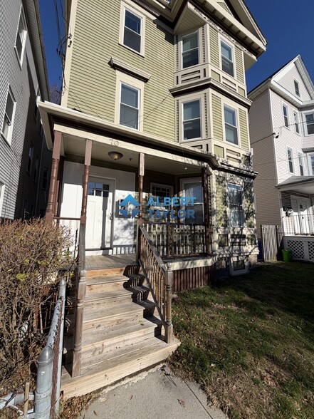 Building Photo - 70 Calumet St