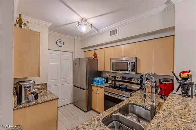 Building Photo - 1205 Reserve Way