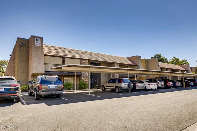 Building Photo - 5224 River Glen Dr