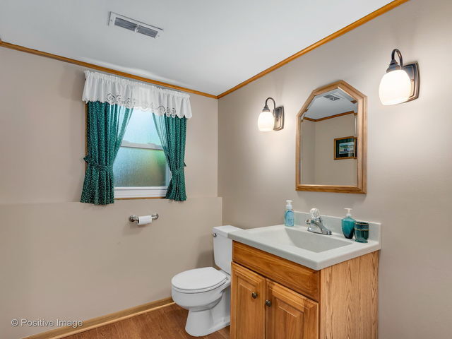 Building Photo - 7827 Rohrer Dr
