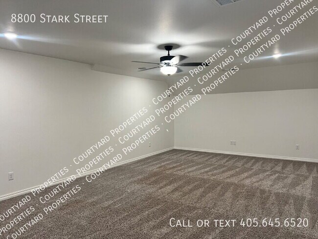 Building Photo - 8800 Stark St
