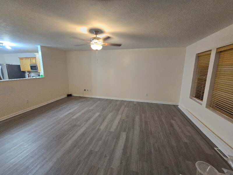Building Photo - 288 Cimarron Dr