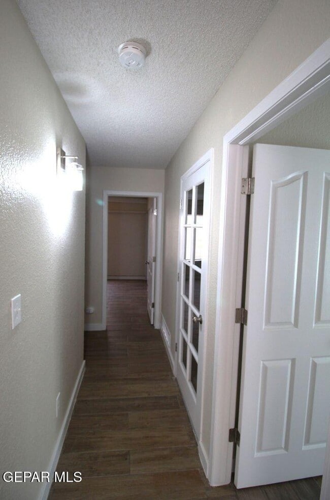 Building Photo - 4517 Loma Canada Ct