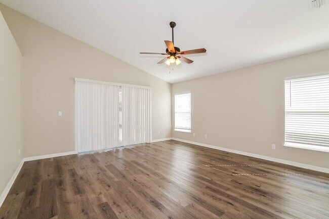 Building Photo - 4085 Waltham Forest Dr