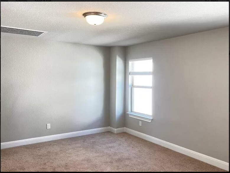 Building Photo - 200 Mayney Ln