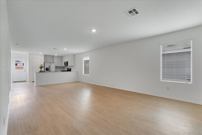 Building Photo - 300 Twilight Breeze Wy