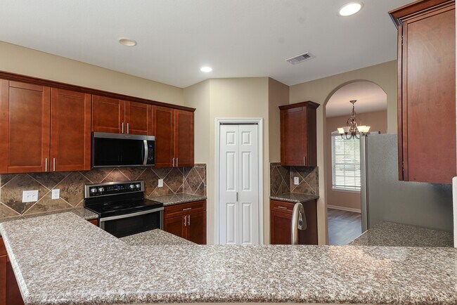 Building Photo - 3042 Camelia View Ln