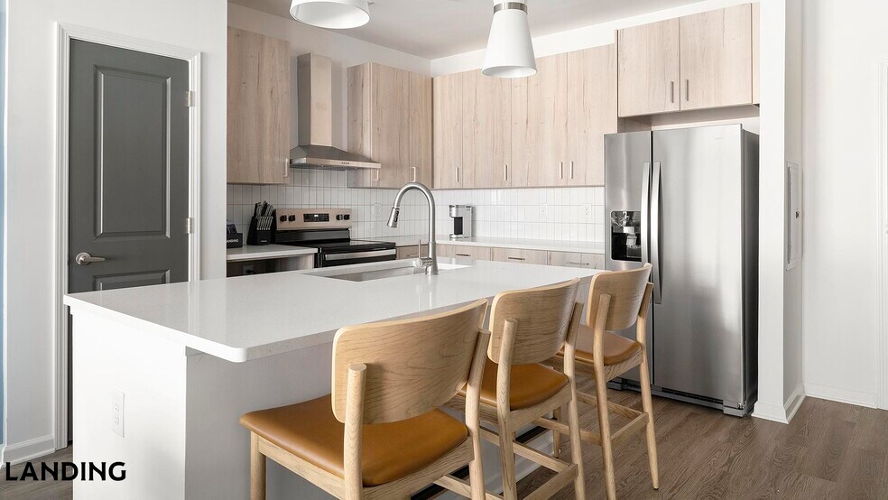 Building Photo - 2800 Milan Ct