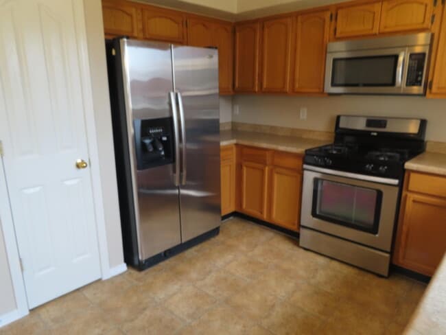 Building Photo - 14246 Gil Reyes Dr