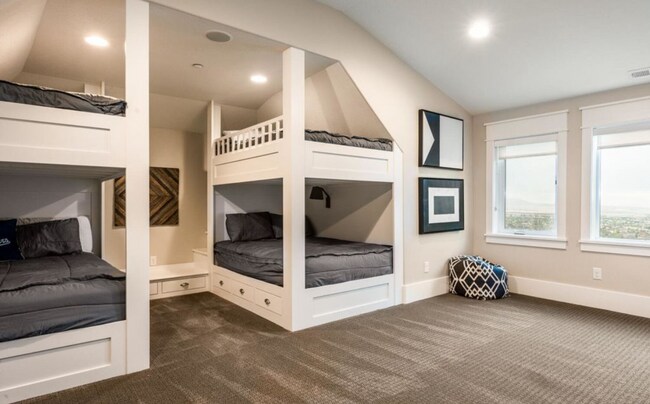 Building Photo - Luxurious Herriman 6 Bed with Indoor Court, Theater & Stunning Views!!!