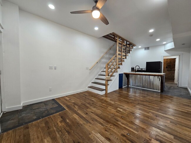 Building Photo - Be the First !  Beautifully renovated $165...