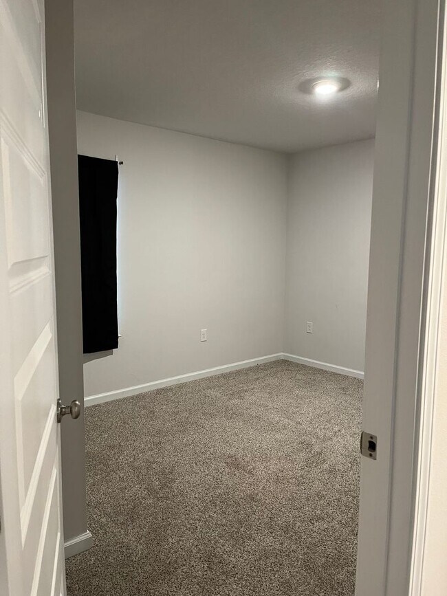 Building Photo - Modern & Efficient Home in the Amenity Rich LIBERTY Community! *1/2 OFF 1st Month's Rent & Securi...