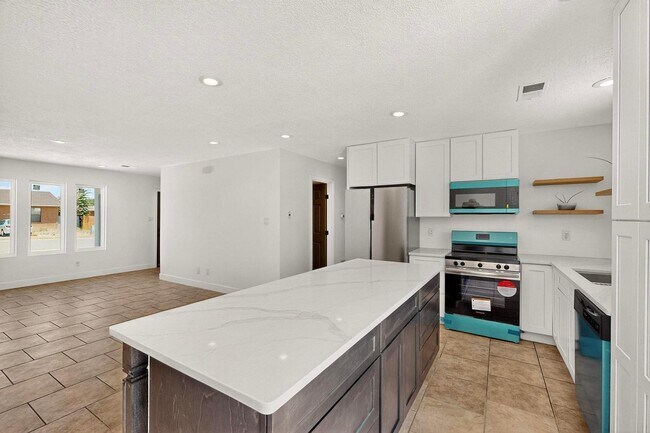Building Photo - 9218 Alvera Ave SW