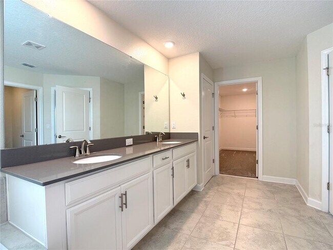 Building Photo - 2638 Camden Pk Lp