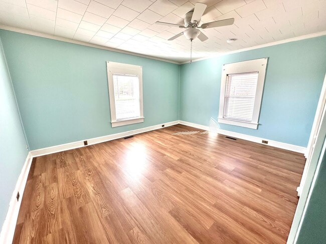 Building Photo - 2278 Old Creek Rd