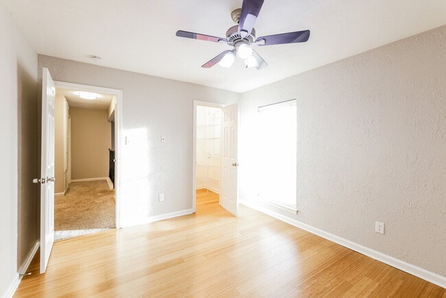 Building Photo - 5827 Alpine Heights Dr
