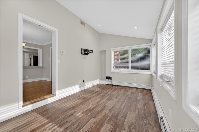 Building Photo - 78 Garfield St