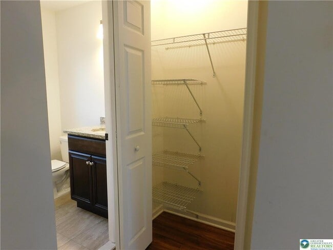 Building Photo - 821 Masslich St