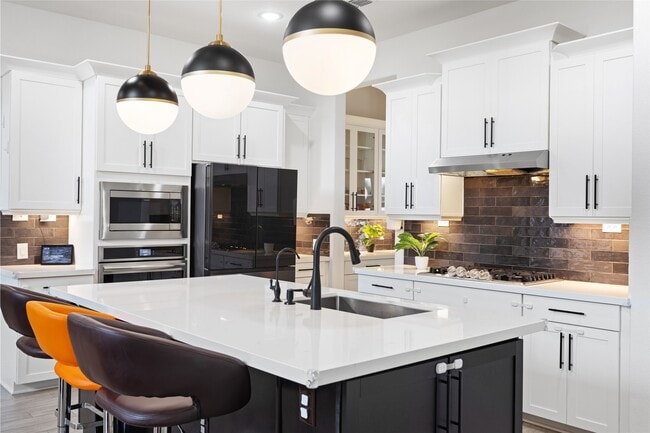 Building Photo - 5006 Bent Tree Dr