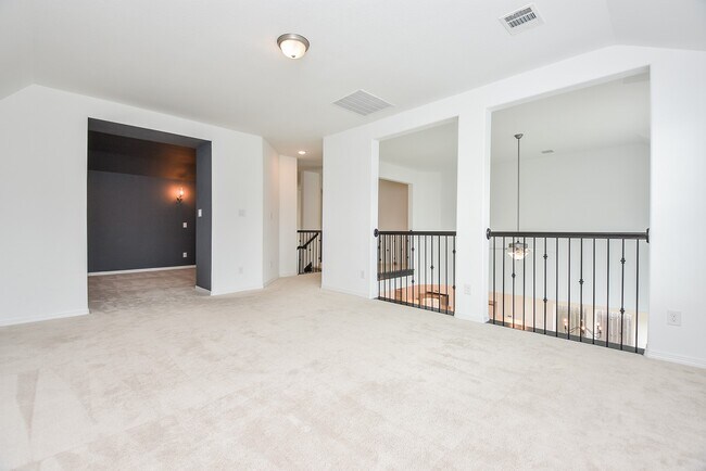 Building Photo - 18251 Winding Willow Oak Way