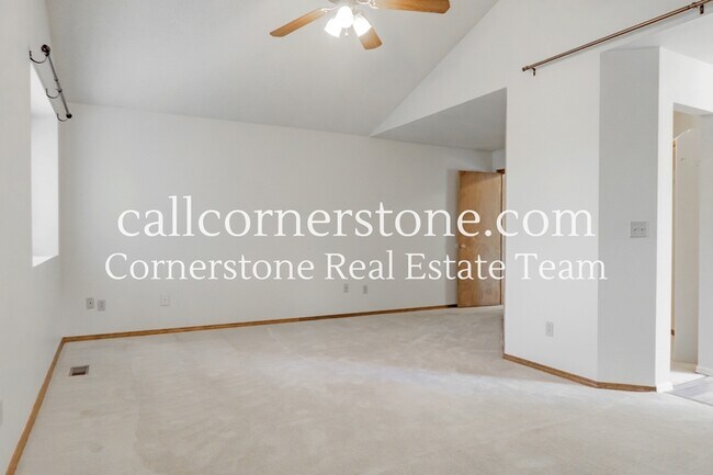 Building Photo - 6385 Shirecliff Dr