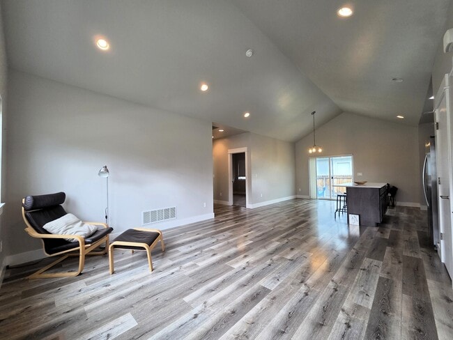 Building Photo - 3105 Mistral Way