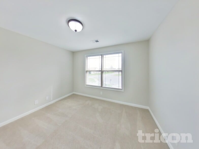 Building Photo - 3833 Harvest Ridge