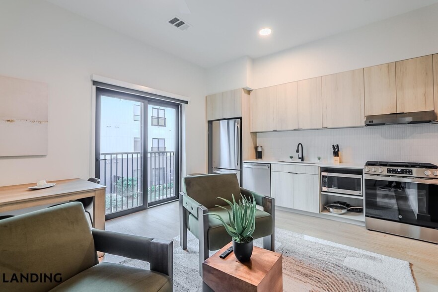 Building Photo - 2623 Keene St